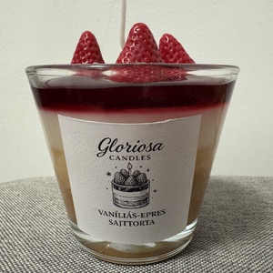 Vaníliás-epres sajttorta desszertgyertya - kellékek & szerszámok - dekorációs kellékek - dekorációs gyertya - Meska.hu