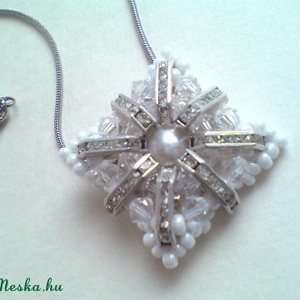  Finom elegancia medál - ékszer - nyaklánc - medálos nyaklánc - Meska.hu