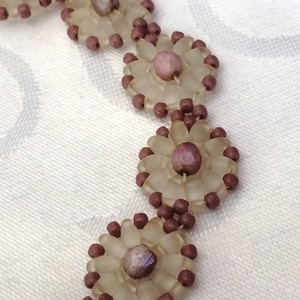 Kristályvirág karkötő - Meska.hu