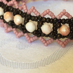 Rózsás romantika karkötő - ékszer - karkötő - gyöngyös karkötő - Meska.hu