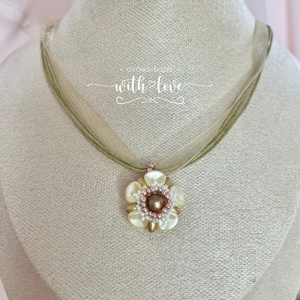 Virágos ékszer szett, Ékszer, Ékszerszett, Gyöngyfűzés, gyöngyhímzés, MESKA