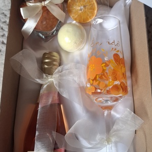 Énidő-pezsgős ajándékbox, Karácsony, Karácsonyi ajándékozás, Karácsonyi ajándékcsomagolás, Festett tárgyak, MESKA