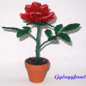 Piros rózsa gyöngyből, cserepes dísz -  - Meska.hu