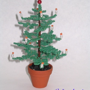 Karácsonyfa gyöngyből  - karácsony - karácsonyi lakásdekoráció - karácsonyi lakásdíszek - Meska.hu