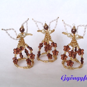 Angyalka, karácsonyfadísz - gyöngyből, Karácsony, Karácsonyi lakásdekoráció, Karácsonyfadíszek, Gyöngyfűzés, gyöngyhímzés, MESKA