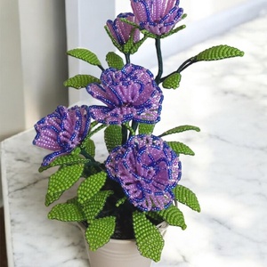 Rózsa gyöngyből, vödörben - Meska.hu