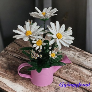 Margaréta gyöngyből, asztaldísz - otthon & életmód - dekoráció - asztal és polc dekoráció - asztaldísz - Meska.hu