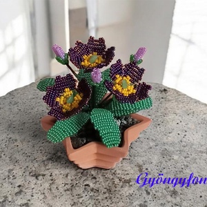 Virág gyöngyből (primula), anyák napjára - Meska.hu