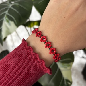 ?Pipacs Mező � kézműves karkötő, Ékszer, Karkötő, Gyöngyös karkötő, Gyöngyfűzés, gyöngyhímzés, Ékszerkészítés, MESKA