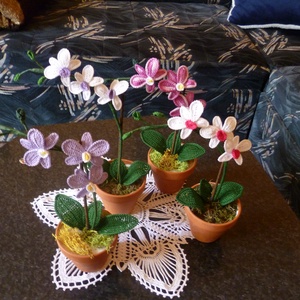 Horgolt Mini Orchidea - otthon & életmód - dekoráció - asztal és polc dekoráció - asztaldísz - Meska.hu