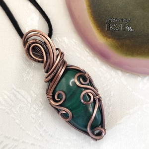 Malachit medál antikolt vörösréz befoglalással, Ékszer, Nyaklánc, Medál, Ékszerkészítés, MESKA