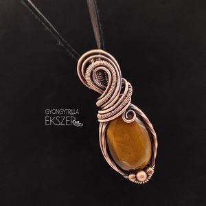 Tigrisszem medál antikolt vörösréz befoglalással - ékszer - nyaklánc - medál - Meska.hu