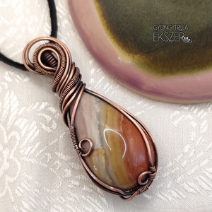 Jáspis medál antikolt vörösréz befoglalással - Meska.hu