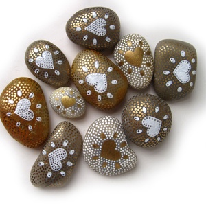 Karácsonyi apróajándék! 10 db kézzel festett kavics -  - Meska.hu