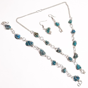 Egyedi apatit ásvány szett EBSZ-ÁS 04-5 - Meska.hu