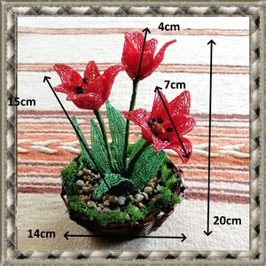 Gyöngyből készített tulipán fonott kosárban GYV26-1 - otthon & életmód - dekoráció - Meska.hu