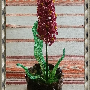 Gyöngyből készített jácint fonott kosárban GYV24-01 - otthon & lakás - dekoráció - virágdísz és tartó - csokor & virágdísz - Meska.hu