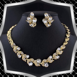 Ékszerek-szettek: Esküvői, menyasszonyi, alkalmi ékszer szett ES-SZÉ53a clear - esküvő - ékszer - ékszerszett - Meska.hu