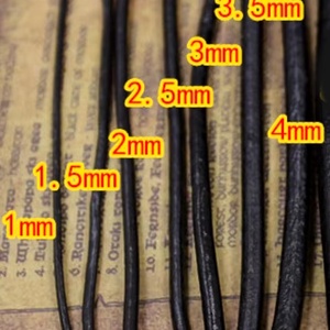 Ékszerkellék: fűző szál/ bőr szál FSZ03-1,5 mm-es több színben - kellékek & szerszámok - rövidáru - fonal, cérna - bőr szál - Meska.hu