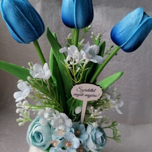 Virág kompozíció élethű gumi tulipánból - otthon & életmód - dekoráció - virágdísz és tartó - csokor & virágdísz - Meska.hu