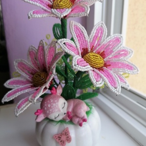 Gyöngyből készült virág őzikével  - otthon & életmód - dekoráció - Meska.hu