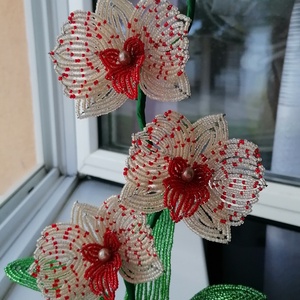 Gyöngyből készült orchidea - otthon & életmód - dekoráció - virágdísz és tartó - csokor & virágdísz - Meska.hu