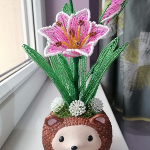 Liliom süni kaspóban  - otthon & életmód - dekoráció - asztal és polc dekoráció - asztaldísz - Meska.hu