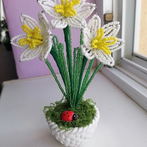 Gyöngyből készült kis nárcisz - Meska.hu