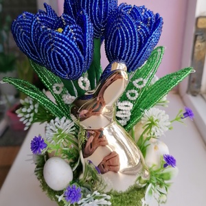 Gyöngyből készült tulipán nyuszival  - otthon & életmód - virágdekoráció - virágdíszek - virágdísz kaspóban - Meska.hu