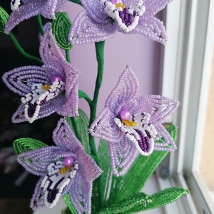 Gyöngyből készült orchidea - otthon & életmód - virágdekoráció - virágdíszek - asztali virágdísz - Meska.hu