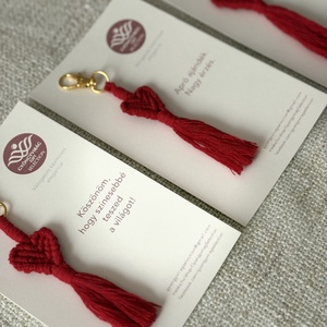 Zsebbe zárt Szeretet � Kézzel csomózott kulcstartók és táskadíszek CSOMAGOLVA IS! - Meska.hu