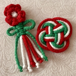 Mágneses Nemzeti színű virág / kokárda  gyermekbarát - ékszer - kitűző és bross - Meska.hu