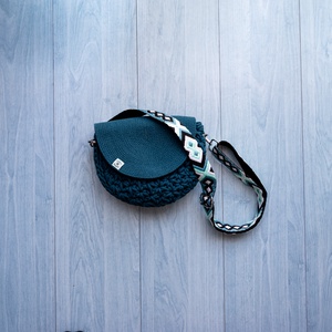 Crossbody - jázmin mintával - táska & tok - kézitáska & válltáska - vállon átvethető táska - Meska.hu