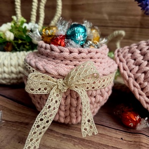 Horgolt tojás alakú tároló - otthon & életmód - dekoráció - asztal és polc dekoráció - dekorációs tál, tartó - Meska.hu