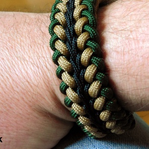Paracord karkötő no.2, Ékszer, Karkötő, Fonott karkötő, Fonás (csuhé, gyékény, stb.), Csomózás, MESKA