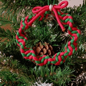 Karácsonyi dísz paracord zsinórból, Karácsony, Karácsonyi lakásdekoráció, Karácsonyfadíszek, Csomózás, MESKA