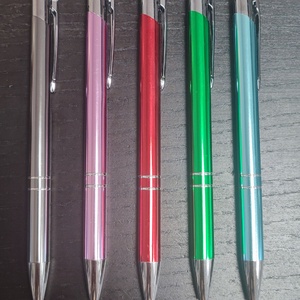 Gravírozott fém toll fényes színekben - Meska.hu