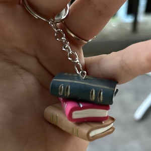 Könyves kulcstartó - táska & tok - kulcstartó & táskadísz - kulcstartó - Meska.hu