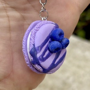 Áfonyás macaron kulcstartó, Táska & Tok, Kulcstartó & Táskadísz, Kulcstartó, Ékszerkészítés, Gyurma, MESKA
