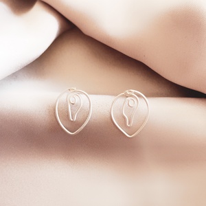 Vulva fülbevaló, absztrakt vulva füli - ékszer - fülbevaló - pötty fülbevaló - Meska.hu