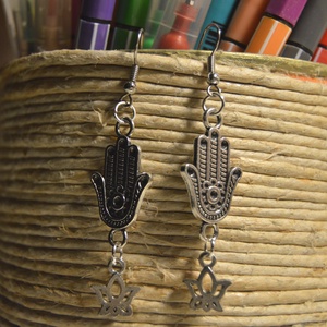 Fatima keze lótusszal fülbevaló - Meska.hu