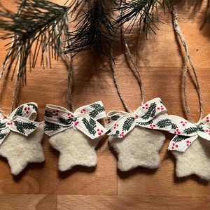 Tűnemezelt csillagok, Karácsony, Karácsonyi lakásdekoráció, Karácsonyfadíszek, Nemezelés, MESKA