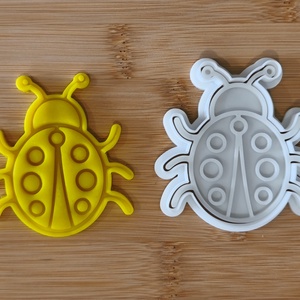 Katica sütikiszúró - Meska.hu