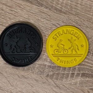 Stranger Things sütikiszúró - otthon & életmód - konyhafelszerelés, tálalás - sütés, főzés - sütikiszúró - Meska.hu