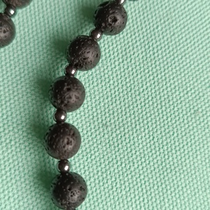 Lávakő rózsafüzér  - ékszer - nyaklánc - gyöngyös nyaklánc - Meska.hu