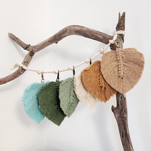 Makramé kulcstartó/táskadísz - világos zöld - táska & tok - kulcstartó & táskadísz - táskadísz - Meska.hu