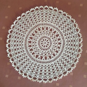 50 cm-es kerek horgolt terítő (mandala) - otthon & életmód - dekoráció - Meska.hu