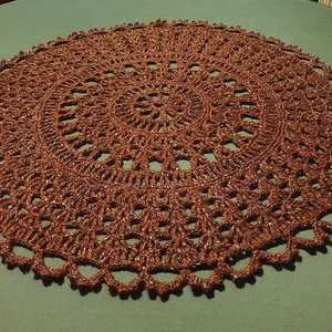 74 cm-es kerek horgolt terítő (mandala) - otthon & életmód - dekoráció - asztal és polc dekoráció - horgolt & csipketerítő - Meska.hu