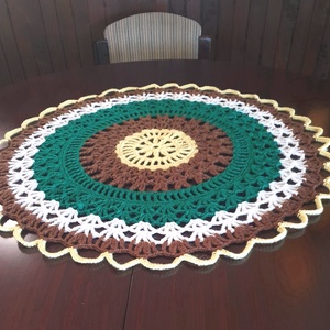 72 cm-es színes kerek horgolt terítő (mandala), Otthon & Életmód, Dekoráció, Asztal és polc dekoráció, Horgolt & Csipketerítő, Horgolás, MESKA