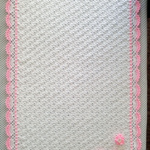 Babatakaró, horgolt, rózsaszín szegéllyel - baba - mama - baba ágynemű - babatakaró, gyerek pléd - Meska.hu